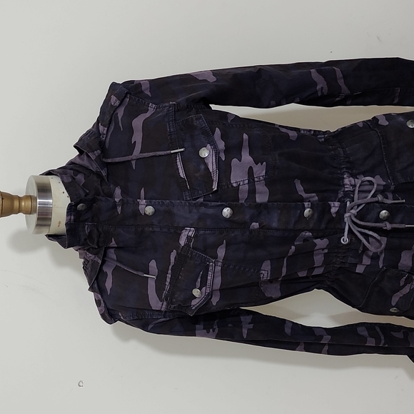 Aritzia Tatula Camo Trooper Utility Jacket Size XXS - Picture 2 of 8